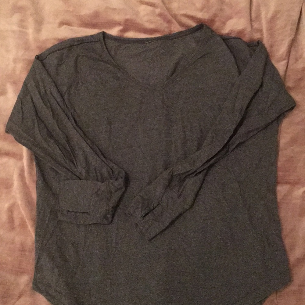 Lululemon Gray size 10 crew tee with long sleeves